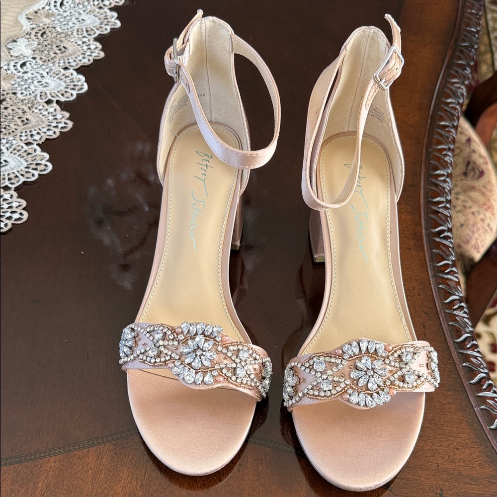 Elegant Betsey Johnson Women's Sandals with Embellished Strap Size 7.5M NIB